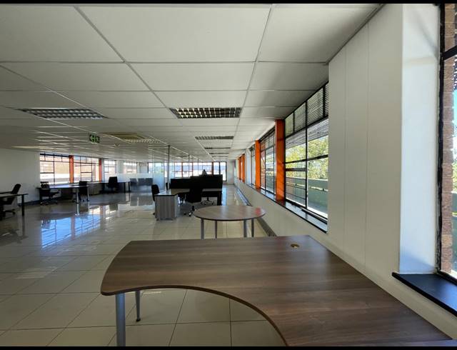 313M² OFFICE TO LET IN RIVONIA
